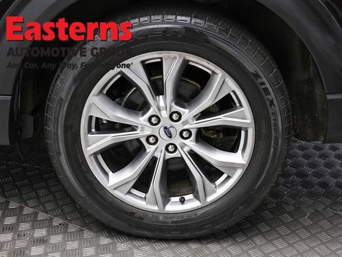 Used 2020 Ford Explorer Limited AWD/4WD image 8
