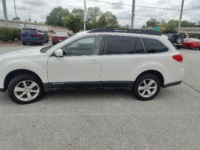 Used 2014 Subaru Outback 2.5i Premium AWD/4WD image 12