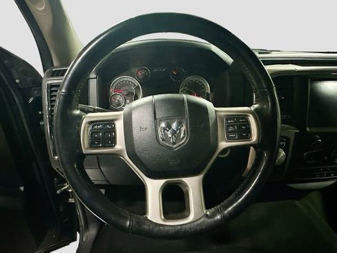 Used 2018 RAM 1500 Laramie image 12