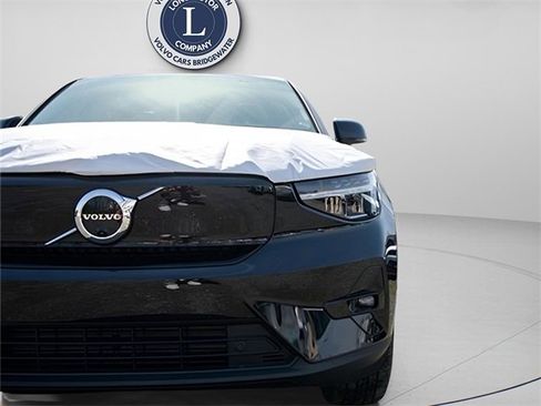 New 2024 Volvo C40 P8 Recharge Plus w/ Climate Package image 4