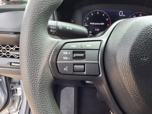 Used 2025 Honda Accord LX image 15