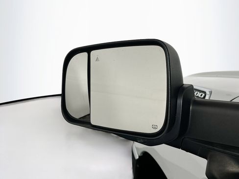 Used 2019 RAM 2500 Big Horn image 16