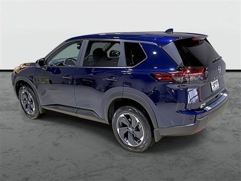 Used 2026 Nissan Rogue SV w/ Cold Weather Package AWD/4WD image 2