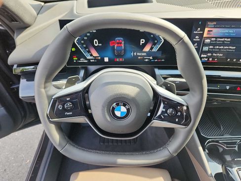 Used 2026 BMW 530i xDrive w/ Premium Package AWD/4WD image 19