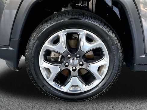 Used 2019 Jeep Compass Limited AWD/4WD image 32