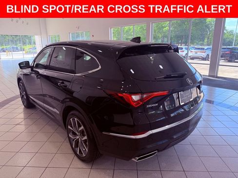 Used 2023 Acura MDX FWD w/ Technology Package image 5