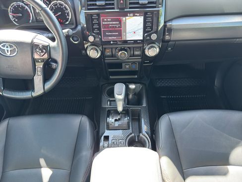 Used 2023 Toyota 4Runner TRD Off-Road Premium w/ Moonroof Package AWD/4WD image 10