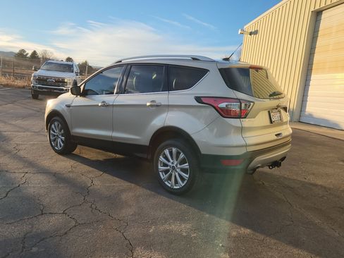 Used 2017 Ford Escape Titanium image 8