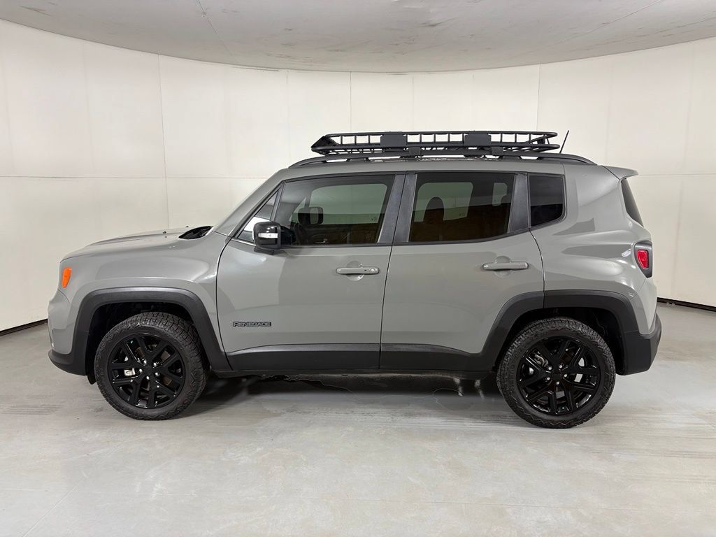 Used 2022 Jeep Renegade Altitude AWD/4WD image 5