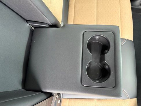 Used 2025 Chevrolet Equinox ACTIV image 17