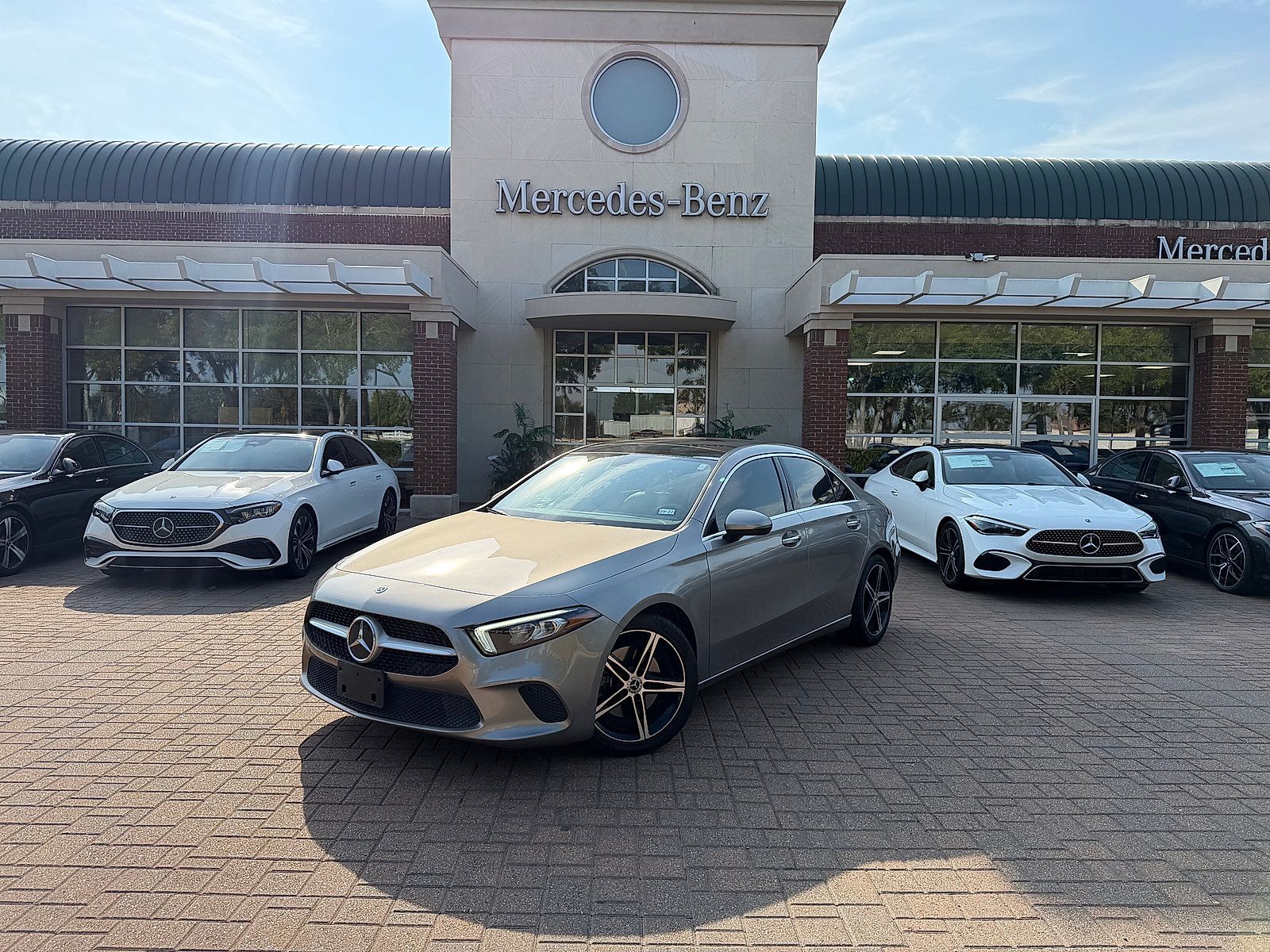 Used 2021 Mercedes-Benz A 220 image 3