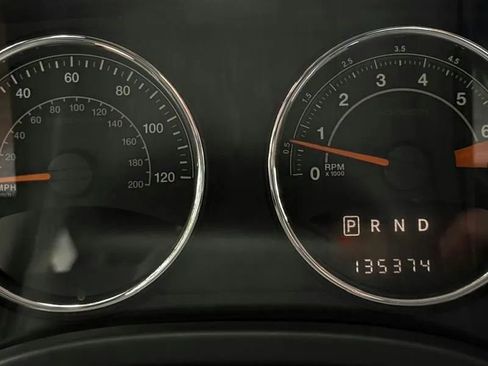 Used 2014 Jeep Compass Latitude image 11