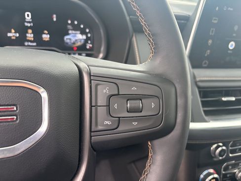 Used 2023 GMC Yukon AT4 image 15