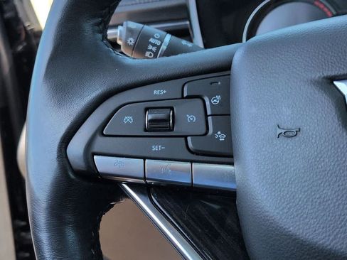 Used 2023 Cadillac XT6 Premium Luxury AWD/4WD image 24