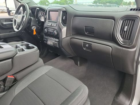 Used 2022 Chevrolet Silverado 2500 Custom w/ Custom Value Package AWD/4WD image 25