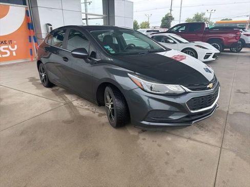Used 2017 Chevrolet Cruze LT w/ Convenience Package FWD image 7