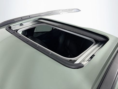 New 2026 Chevrolet Trax ACTIV w/ Sunroof Package image 21