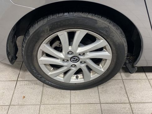 Used 2013 MAZDA MAZDA3 i Touring image 23