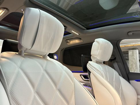 New 2025 Mercedes-Benz Maybach EQS 680 4MATIC image 27