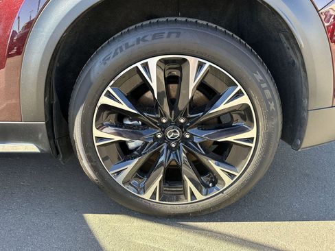 Certified 2024 MAZDA CX-90 Plug-In Hybrid w/ Premium Plus image 33