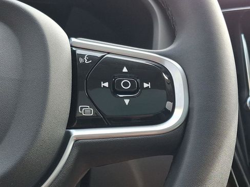 Certified 2023 Volvo XC60 B5 Plus w/ Climate Package image 24