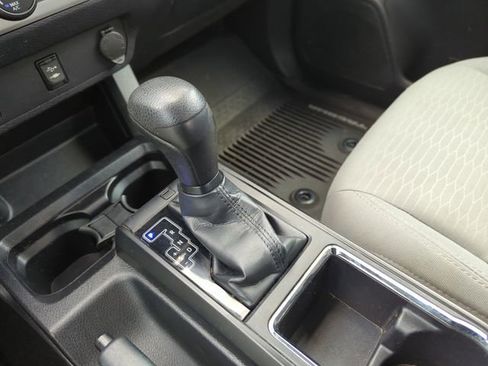 Used 2019 Toyota Tacoma SR image 25