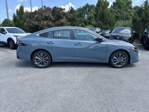 New 2026 Nissan Sentra SL w/ Floor Mat Package FWD image 8