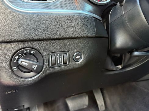 Used 2017 Dodge Charger SXT w/ AWD Plus Group image 14