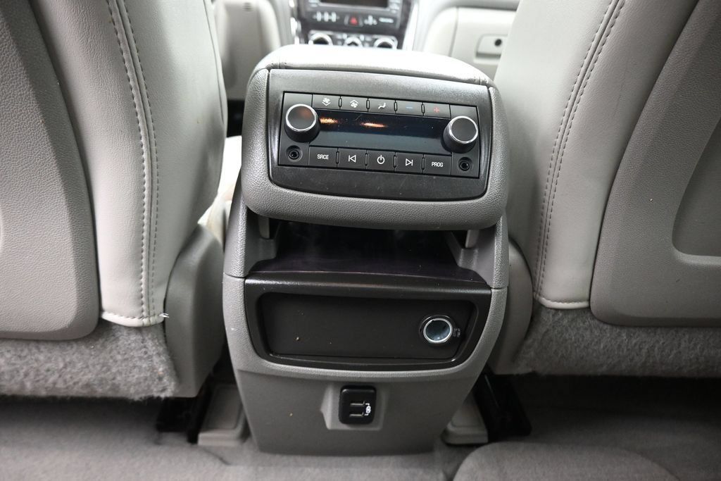 Used 2017 Buick Enclave Leather AWD/4WD image 38