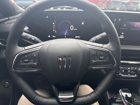 Used 2025 Buick Envista Sport Touring w/ Convenience I Package image 18