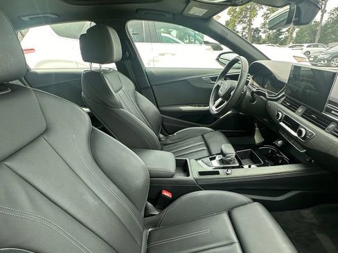 Used 2023 Audi A4 2.0T Premium Plus w/ Premium Plus Package AWD/4WD image 5