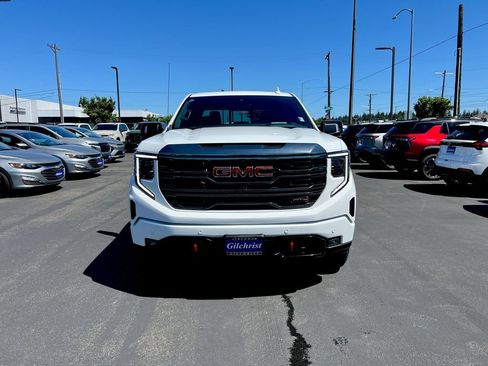Used 2024 GMC Sierra 1500 AT4 w/ Technology Package AWD/4WD image 24