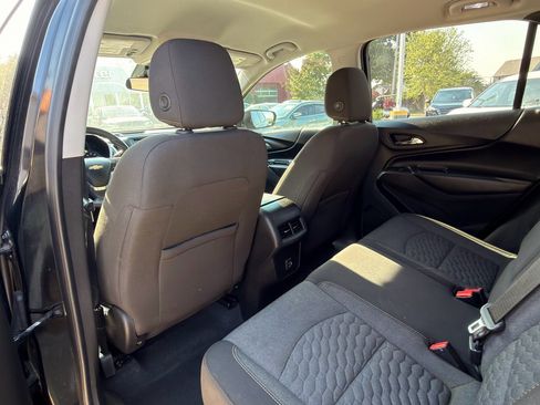 Used 2020 Chevrolet Equinox LT FWD image 21