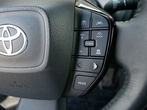 Used 2024 Toyota bZ4X Limited image 28