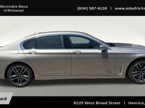 Used 2022 BMW 750i xDrive w/ Executive Package AWD/4WD image 3