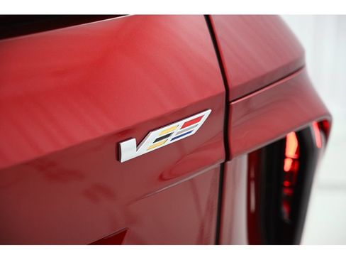 New 2026 Cadillac Lyriq V w/ Exterior Carbon Fiber Package AWD/4WD image 50