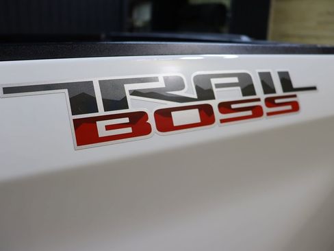 Used 2024 Chevrolet Silverado 1500 LT Trail Boss w/ Convenience Package II image 21