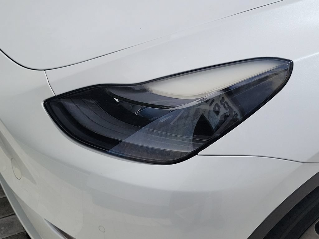 Used 2022 Tesla Model Y Performance AWD/4WD image 10
