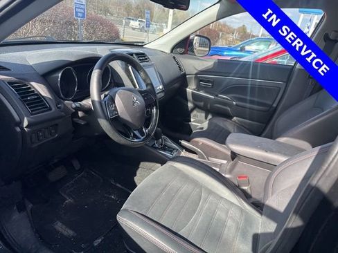 Used 2023 Mitsubishi Outlander Sport SE image 8