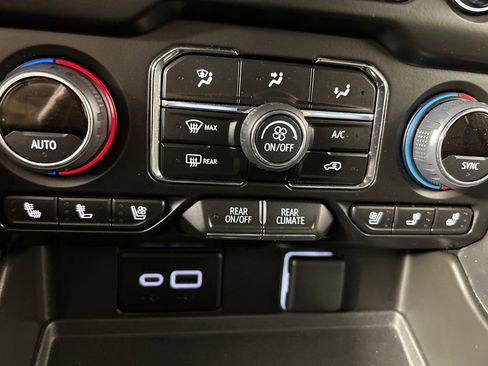 Certified 2024 Chevrolet Tahoe High Country image 25