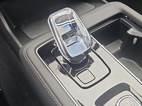 New 2026 Volvo XC90 B6 Ultra w/ Protection Package image 19