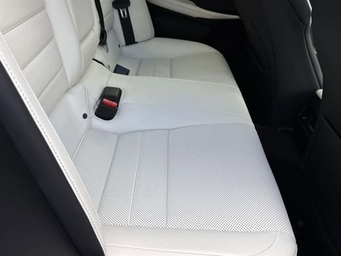 Used 2022 Lexus IS 350 F Sport image 16