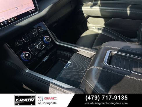 Used 2021 GMC Yukon XL Denali w/ Advanced Technology Package RWD image 19