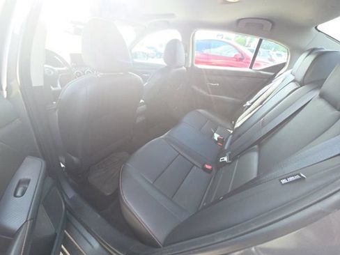 Used 2023 Nissan Sentra SR w/ SR Premium Package FWD image 32