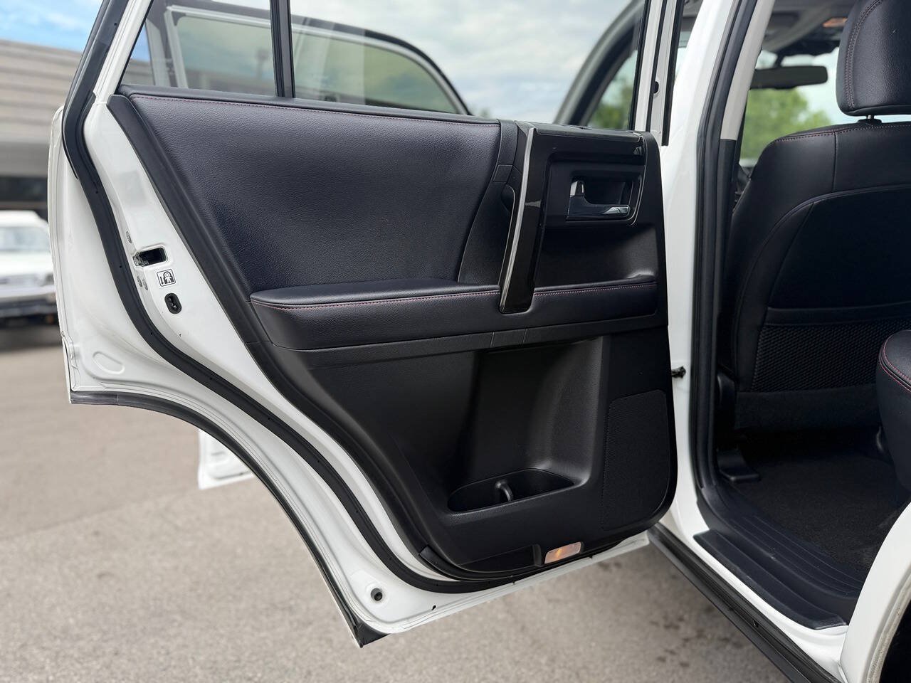 Used 2019 Toyota 4Runner TRD Pro AWD/4WD image 90