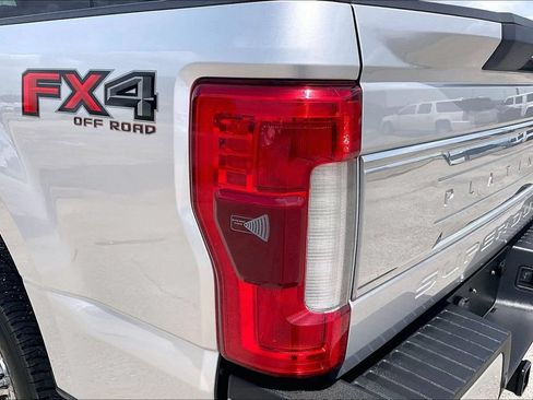 Used 2017 Ford F250 Platinum w/ FX4 Off-Road Package AWD/4WD image 20