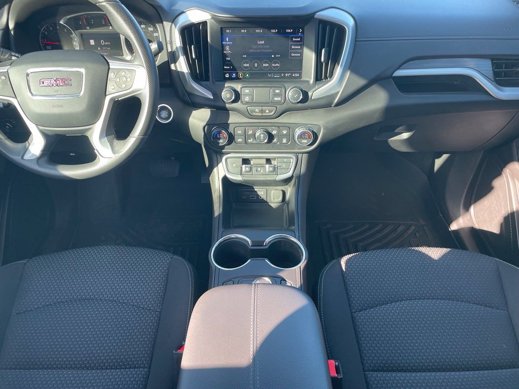Used 2024 GMC Terrain SLE w/ Driver Convenience Package FWD image 15