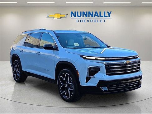 New 2026 Chevrolet Traverse High Country image 7