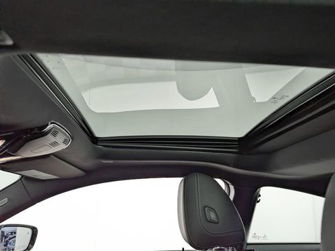 Certified 2022 BMW 230i Coupe w/ Premium Package image 12