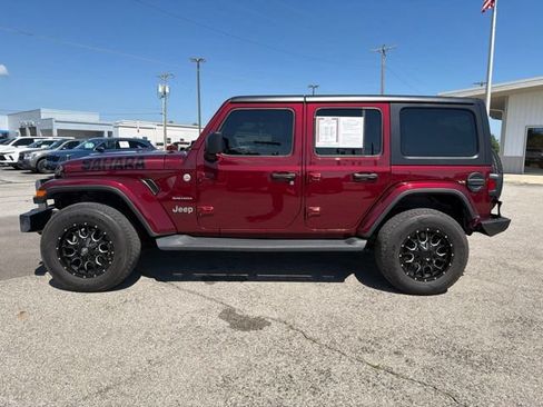 Used 2021 Jeep Wrangler Unlimited Sahara AWD/4WD image 9